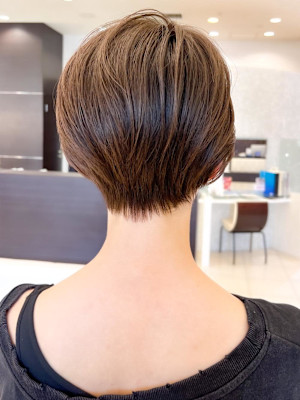 大人ナチュラルショート