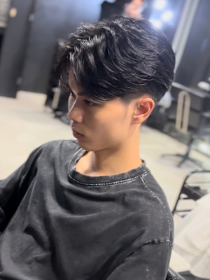 センターパート×ニュアンスパーマ×フェザーパーマ×men's