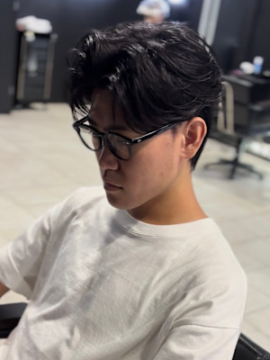 センターパート×ニュアンスパーマ×フェザーパーマ×men's