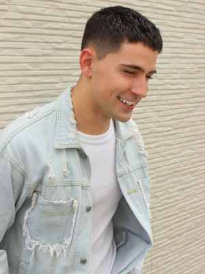 ブラッドピット　外国人風ヘアスタイル