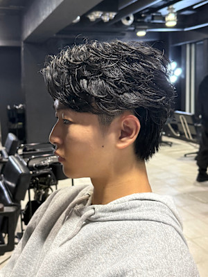 センターパート&フェザーパーマ&シャドウパーマ&黒髪&men