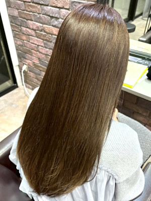 オリーブベージュ ダブルカラー ケアブリーチ 20代 ロング