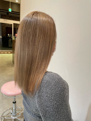 ミルクティーベージュ