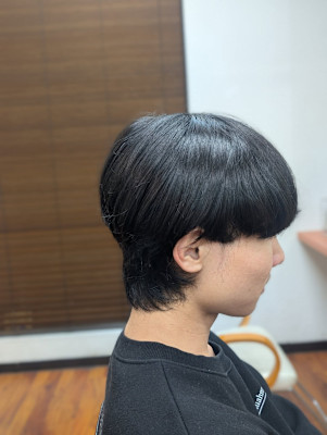 メンズウルフカット × 襟足育成中のお客様 。