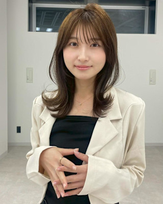 くびれミディ　マロンベージュ　レイヤー　韓国