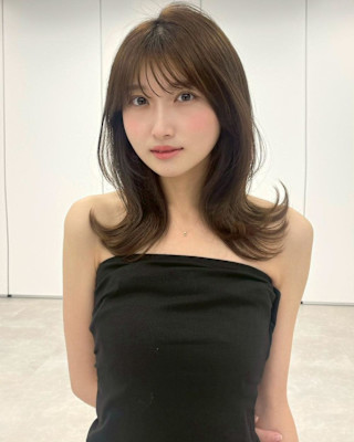 くびれミディアム　韓国　レイヤー　マロンベージュ