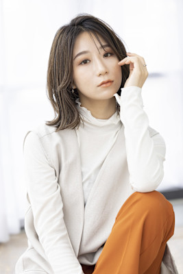 【Totia本通】フレンチボブ×カーキベージュ