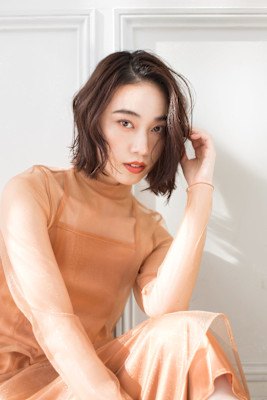 【Totia本通】外ハネミディアムボブ×オリーブカラー