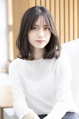 【Totia本通】くびれミディアム×アッシュオリーブ