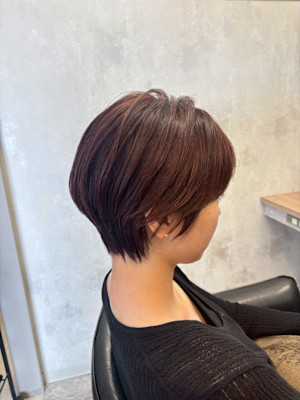 ボルドーカラー&ハンサムショート