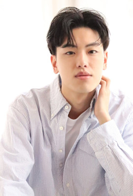 カルマパーマ/ニュアンスパーマ/韓国ヘア/センターパート