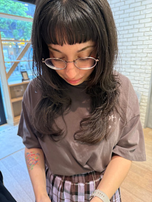  モードにきまる動きのあるハイレイヤー【三軒茶屋】