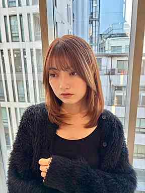 ミディアムレイヤーカット【くびれ　レイヤー　髪質改善　銀座】