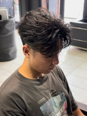 センターパート×ニュアンスパーマ×フェザーパーマ×men's