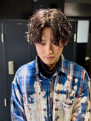 センターパート×波巻きパーマ×シャドウパーマ×men's