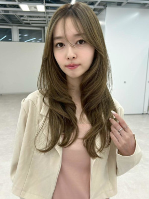 ゆるふわパーマ　ナチュラル　小顔ヘア