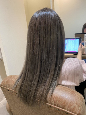 ベージュカラー