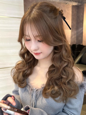 《巴結生》お呼ばれヘア/結婚式ヘア/透明感カラー