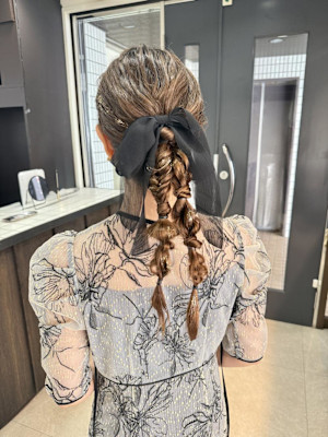 アサミ＊【新潟/万代】ツイン編みおろしスタイル