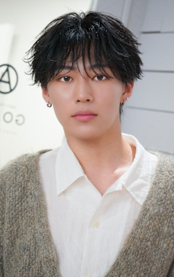 シースルーフェザー