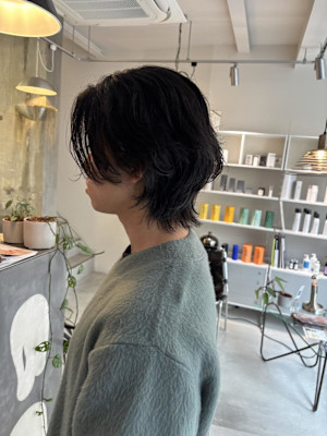 センターパートウルフ