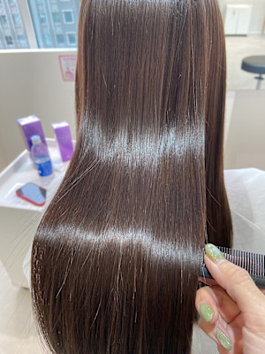 髪質改善専門サロンEmuest×スタイル