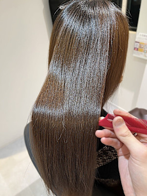 髪質改善専門サロンEmuest×スタイル