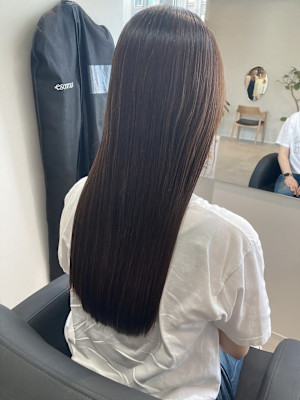 髪質改善専門サロンEmuest×スタイル