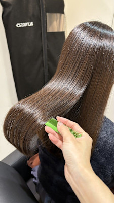 髪質改善専門サロンEmuest×スタイル