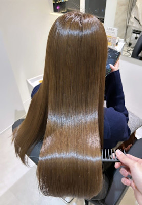 髪質改善専門サロンEmuest×スタイル