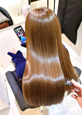 髪質改善専門サロンEmuest×スタイル