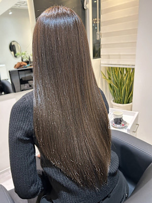 髪質改善専門サロンEmuest×スタイル