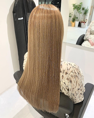 髪質改善専門サロンEmuest×スタイル