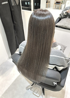 髪質改善専門サロンEmuest×スタイル