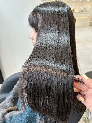 髪質改善専門サロンEmuest×スタイル