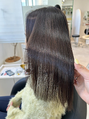 髪質改善専門サロンEmuest×スタイル