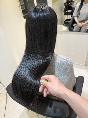髪質改善専門サロンEmuest×スタイル