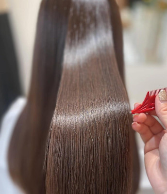 髪質改善専門サロンEmuest×スタイル