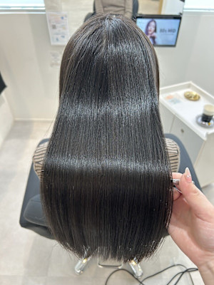 髪質改善専門サロンEmuest×スタイル