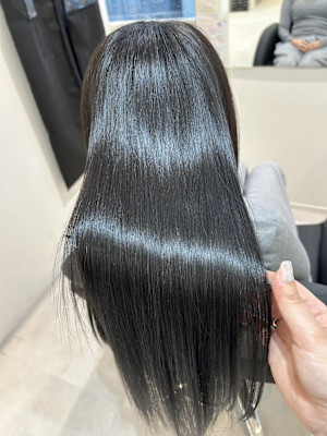 髪質改善専門サロンEmuest×スタイル