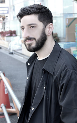 刈り上げセンターパートサーフカールフェザーパーママレットヘア