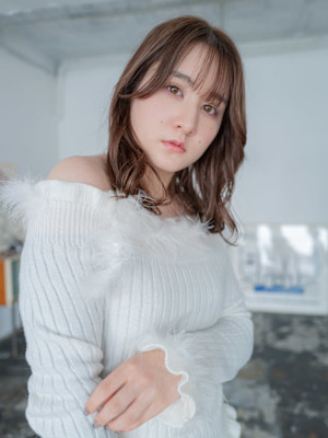 モテ系セミロングスタイル