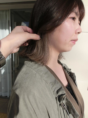 イヤリングカラー