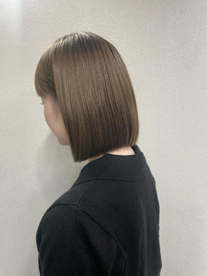 ツヤ髪/透明感カラー/ブラウン/ショートボブ/梅田/茶屋町