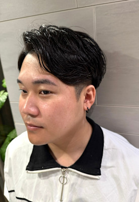 ウエットセンターパート/パーマ/眉カット/眉ワックス/メンズ