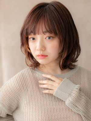 イヤリングカラー外ハネ小顔ウルフボブクラゲヘアー20代30代