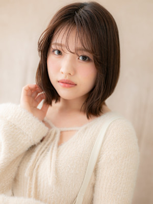 ココアブラウン切りっぱなしボブディクラゲヘアー20代30代