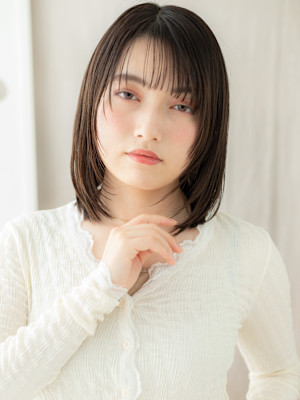 黒髪ハッシュカットウェットヘア小顔ボブレイヤー30代40代