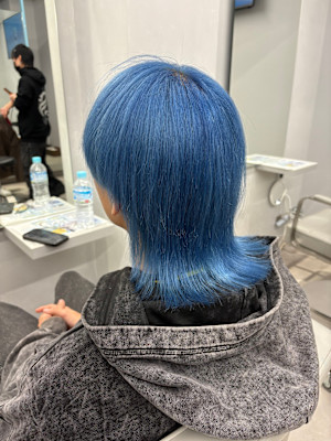 サファイアブルー