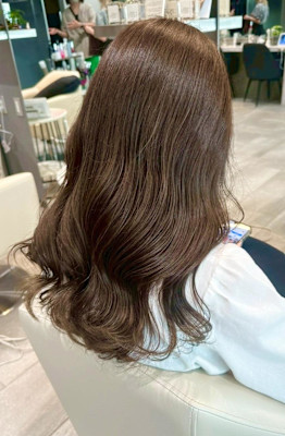 つややかシフォンベージュ